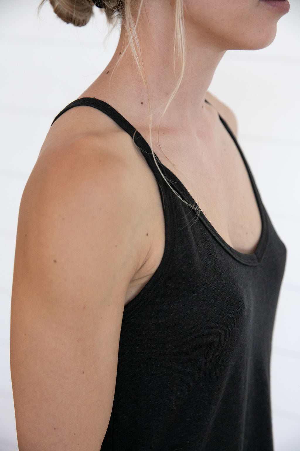 Yara Tank | Linen blend tank top